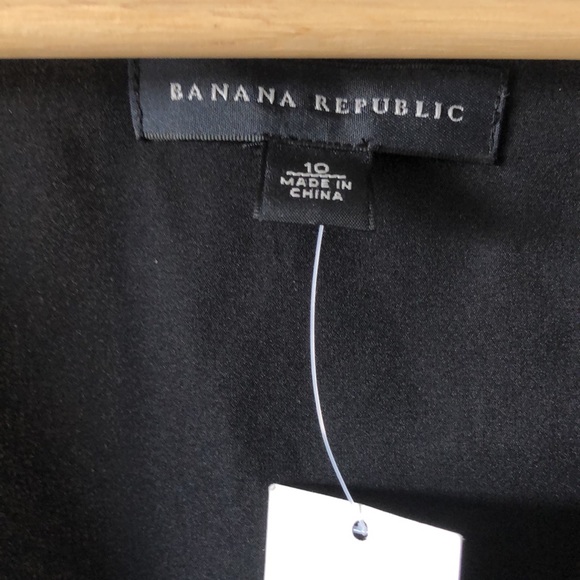 ๐ Banana Republic silk dress - Picture 2 of 9